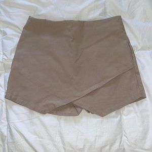American Threads Tan Envelope Mini Skort